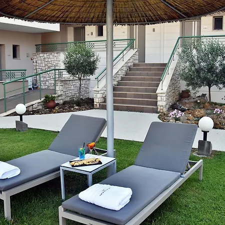 Alexander * Sztavrósz